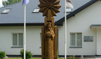 Stogastulpis „Atkurtai Lietuvai 100“ Linksmakalnyje