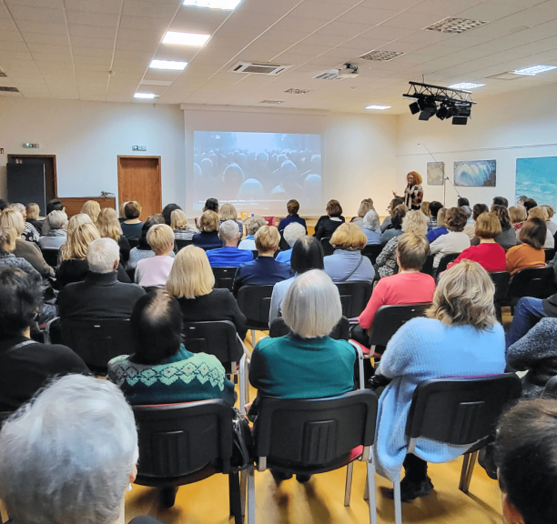 Popietės laikas su Eva Tombak