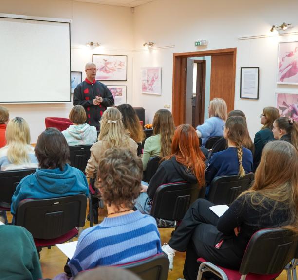 Apie šiuolaikinio meno procesus Tomo Lagūnavičiaus kūrinių apsuptyje