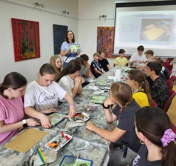 Kūrybinių atradimų keliu