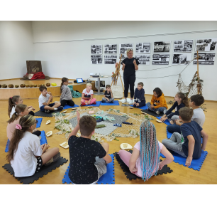 Atversk naują patirties puslapį: projektas „Atver[s]k“  keičia Kauno rajono gyventojų santykį su knyga