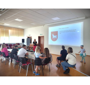 Šeimų herbai ir monogramos bibliotekoje