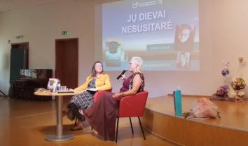 Susitikimas su rašytoja Junda Vaitke ir knygos „Jų dievai nesusitarė“ pristatymas