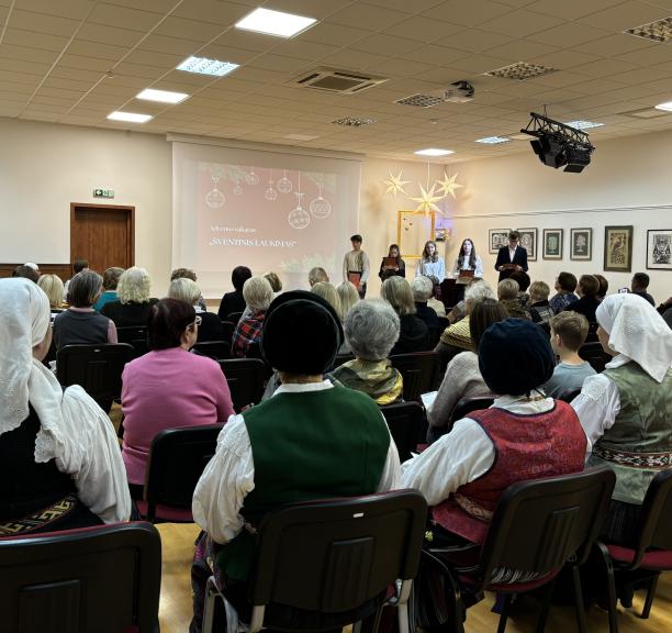 Advento vakaras bibliotekoje