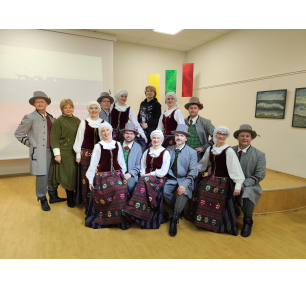 Vasario 16-osios akcentai bibliotekoje