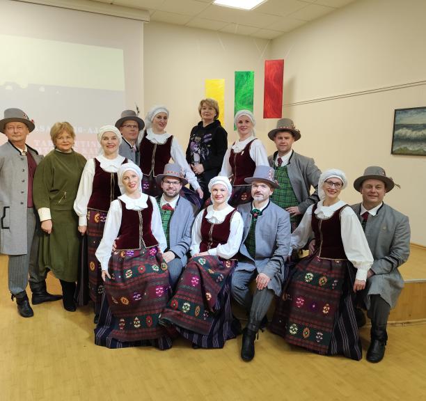 Vasario 16-osios akcentai bibliotekoje