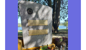 Holokausto atminimo vieta Kluoniškių km. 